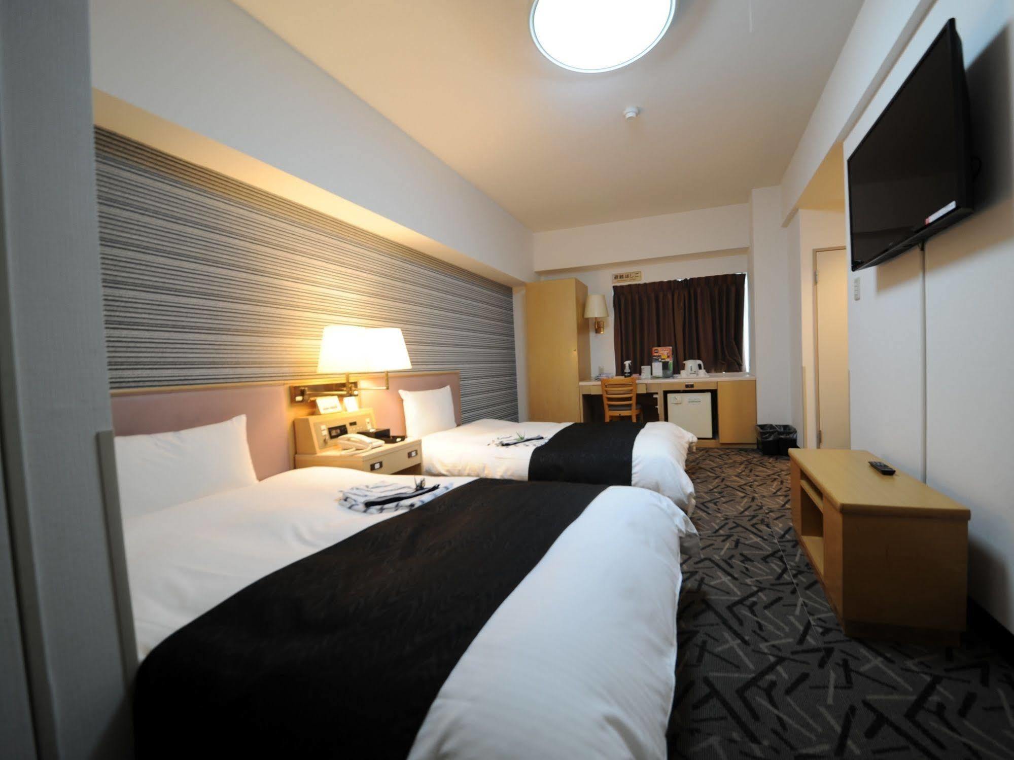 Apa Hotel Nishi Kawaguchi-Eki Higashiguchi Кавагучи Екстериор снимка